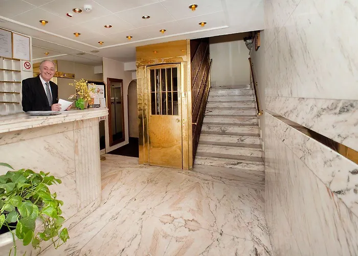 Tritone Otel