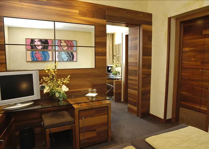 Tritone Otel Roma