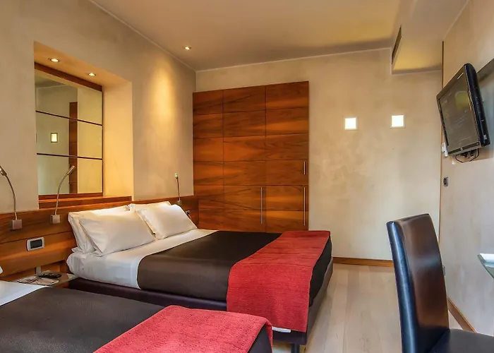 Tritone Hotel 3*