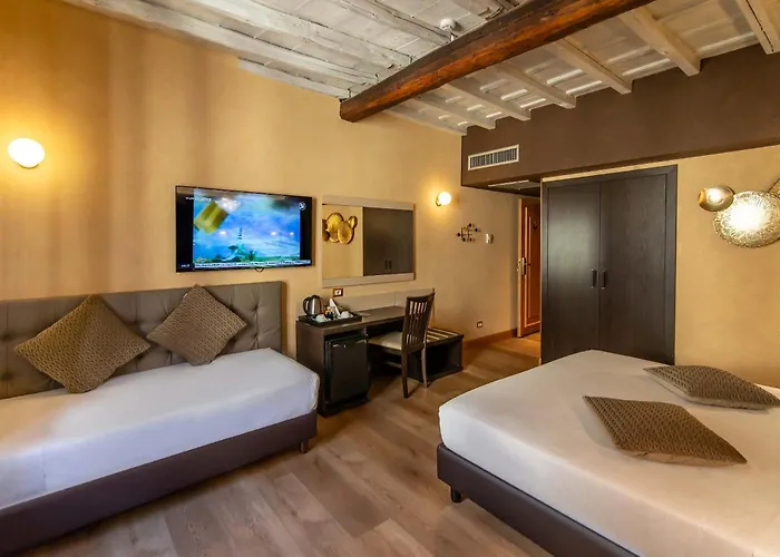 Tritone Otel 3*