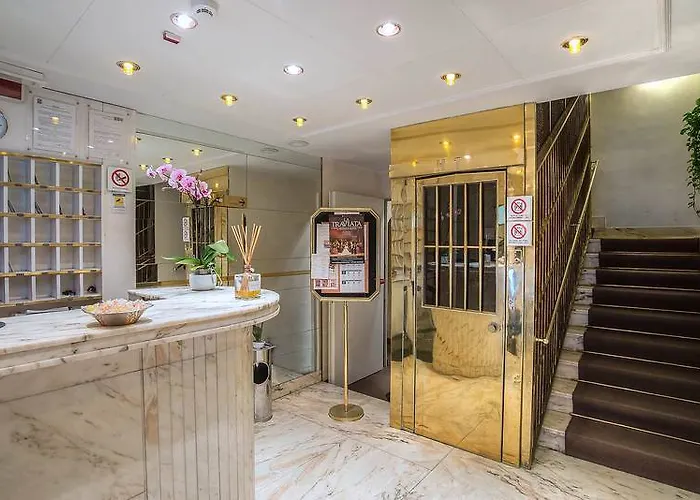 Otel Tritone 3*